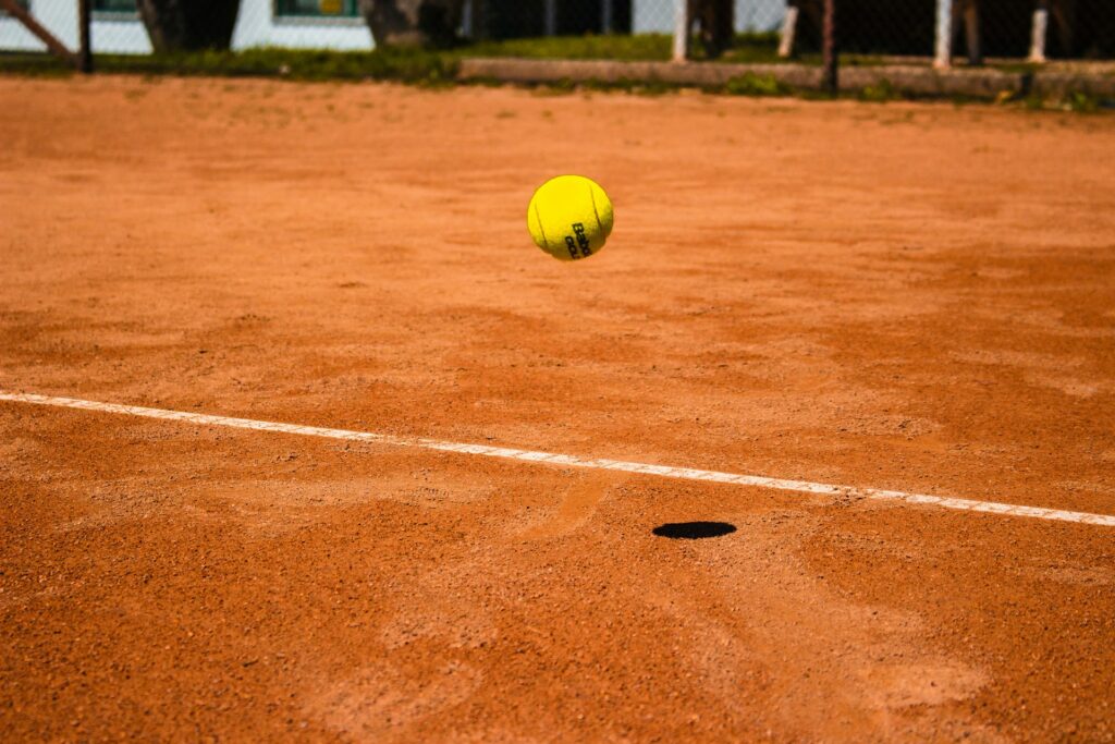 tennis-reduce-mistakes-12-hit-higher